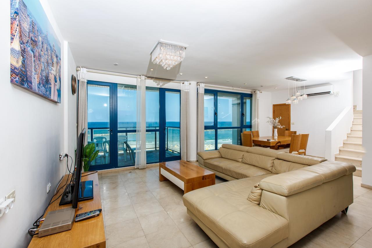 Ocean Front Apartments First Line To The Beach Tel Aviv Ngoại thất bức ảnh