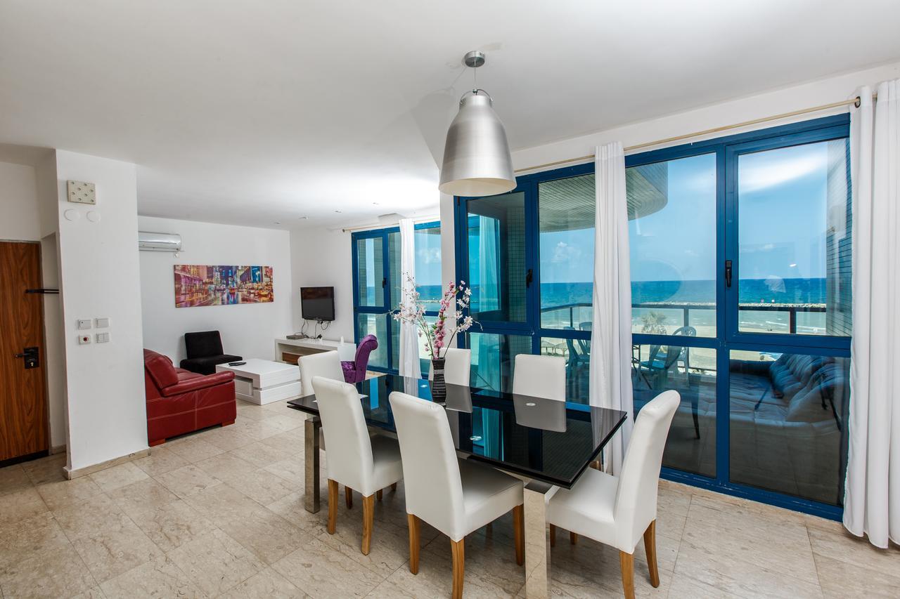 Ocean Front Apartments First Line To The Beach Tel Aviv Ngoại thất bức ảnh
