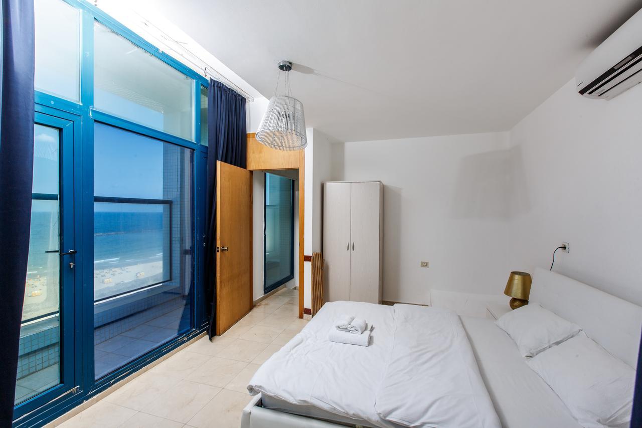 Ocean Front Apartments First Line To The Beach Tel Aviv Ngoại thất bức ảnh