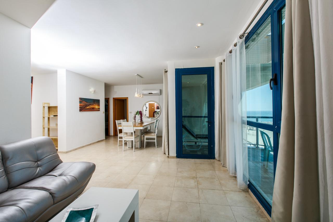 Ocean Front Apartments First Line To The Beach Tel Aviv Ngoại thất bức ảnh