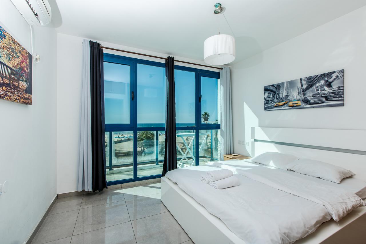 Ocean Front Apartments First Line To The Beach Tel Aviv Ngoại thất bức ảnh
