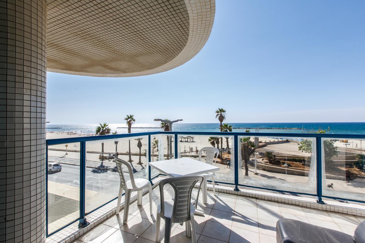 Ocean Front Apartments First Line To The Beach Tel Aviv Ngoại thất bức ảnh
