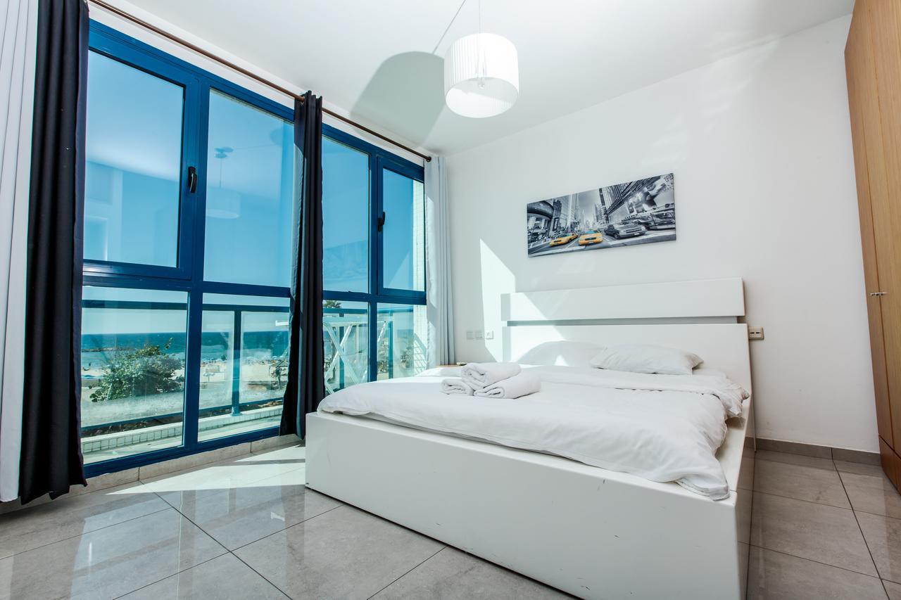Ocean Front Apartments First Line To The Beach Tel Aviv Ngoại thất bức ảnh