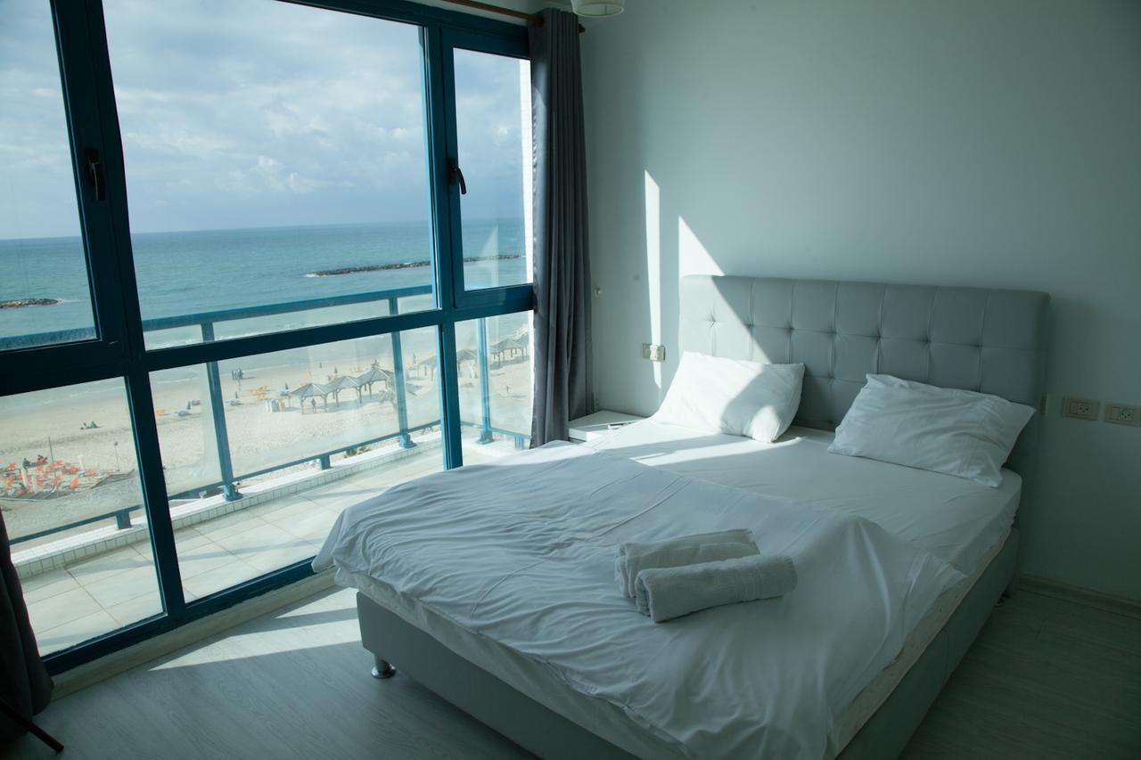 Ocean Front Apartments First Line To The Beach Tel Aviv Ngoại thất bức ảnh