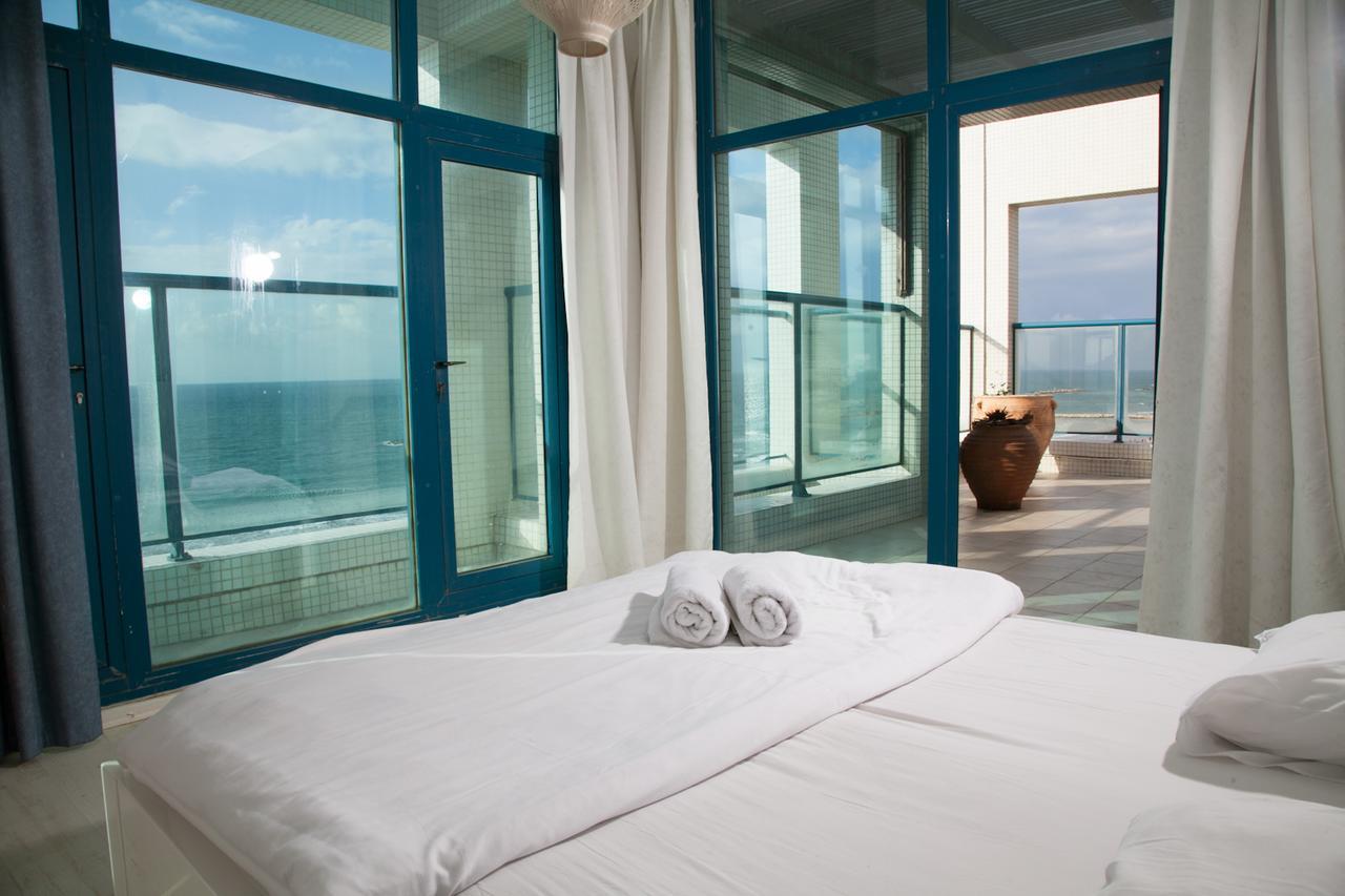 Ocean Front Apartments First Line To The Beach Tel Aviv Ngoại thất bức ảnh