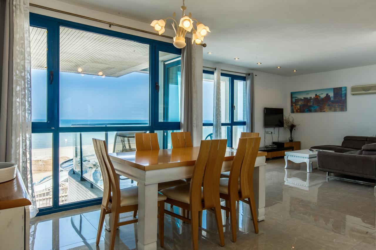 Ocean Front Apartments First Line To The Beach Tel Aviv Ngoại thất bức ảnh