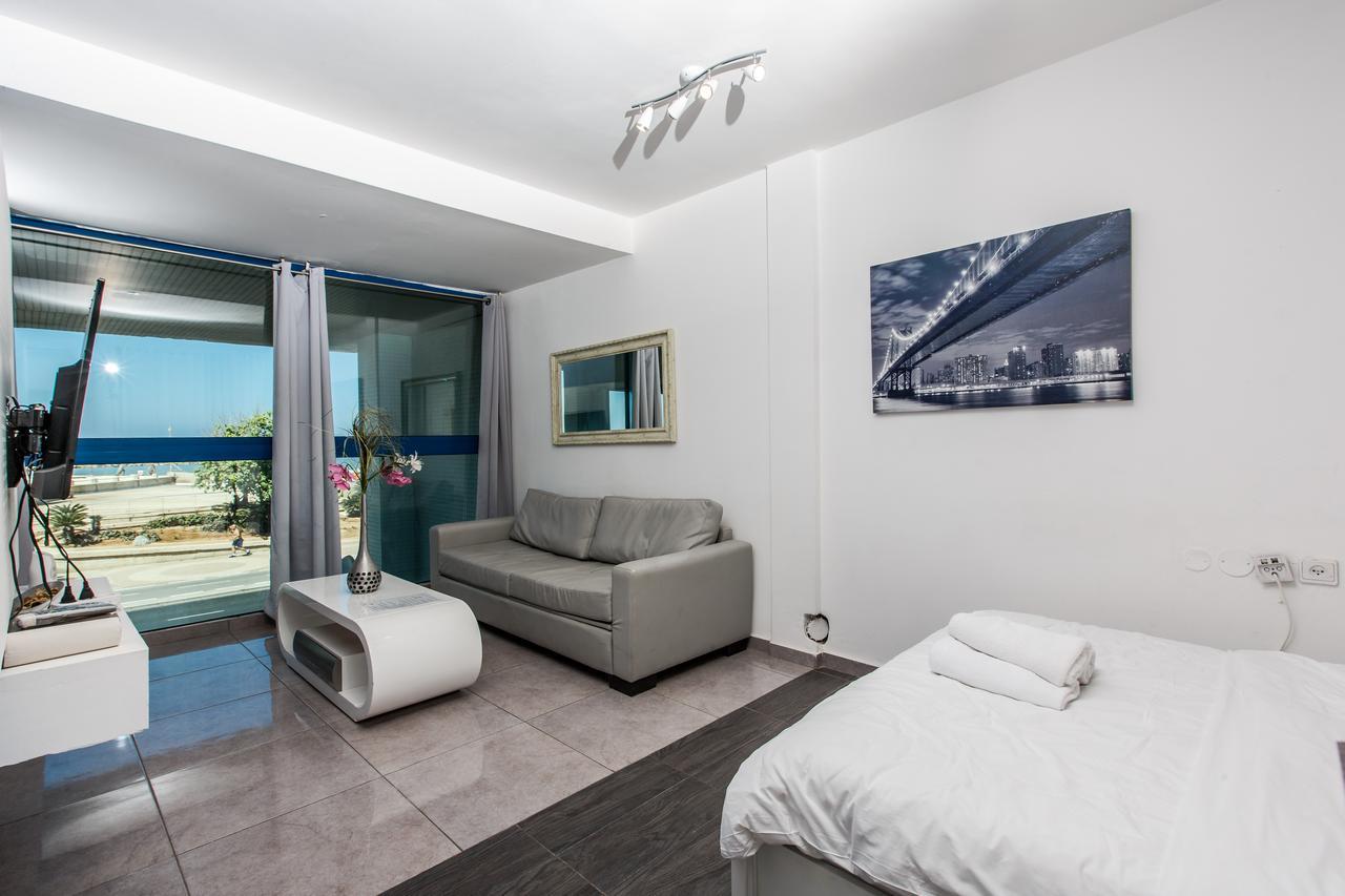 Ocean Front Apartments First Line To The Beach Tel Aviv Ngoại thất bức ảnh
