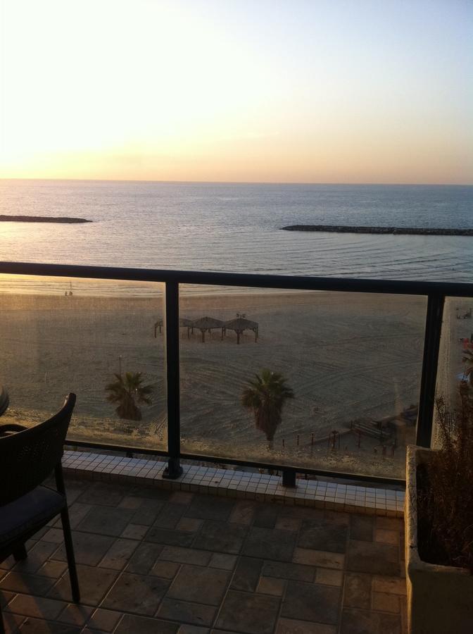 Ocean Front Apartments First Line To The Beach Tel Aviv Ngoại thất bức ảnh